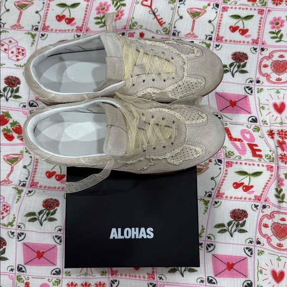 Alohas TB.490 Cream Lace Detail Sneakers – Women’s Size 38 - Picture 10 of 12